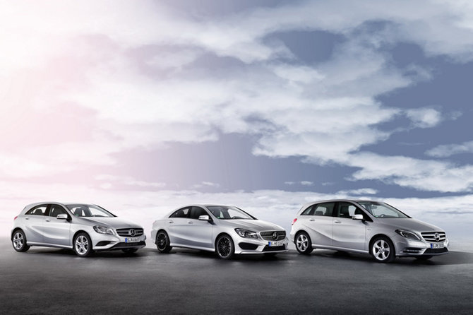 „Mercedes-Benz“ nuotr./A klasės, CLA bei B klasės „Mercedes-Benz“ automobiliai