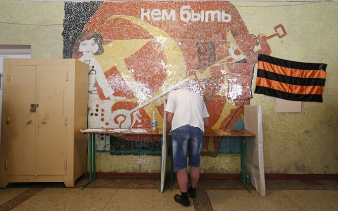 „Reuters“/„Scanpix“ nuotr./Referendumas rytų Ukrainoje