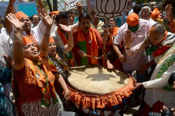 „Scanpix“ nuotr./BJP rėmėjai švenčia pergalę