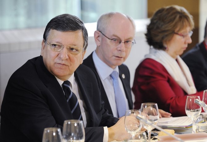 „Scanpix“ nuotr./Jose Manuelis Barroso, Hermanas Van Rompuy ir Catherine Ashton