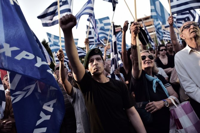 „Scanpix“ nuotr./Auksinės aušros, Graikijos ultranacionalistų partijos, rėmėjai