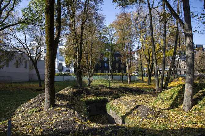 Luko Balandžio / 15min nuotr./Vilniaus Reformatų parke tvarkymo darbai visiškai sustojo