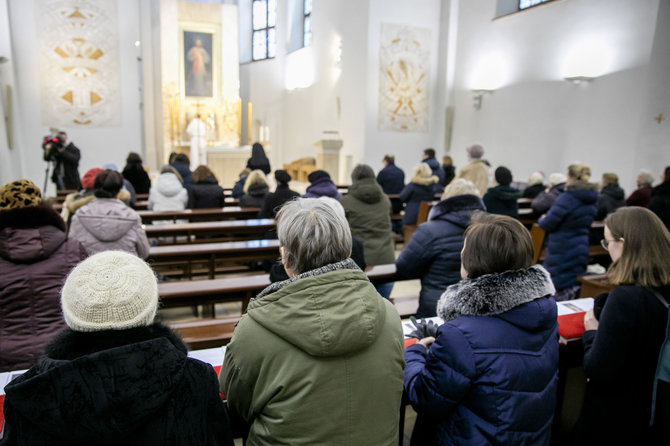 Luko Balandžio / 15min nuotr./Mišios Dievo gailestingumo šventovėje