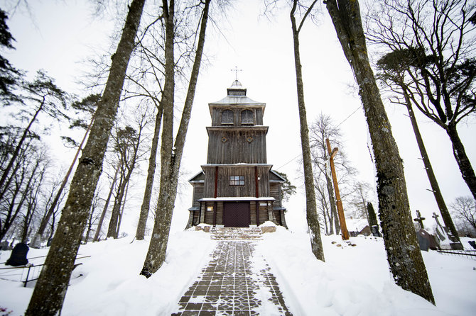 Luko Balandžio / 15min nuotr./Alionių Švč. Mergelės Marijos nekaltojo prasidėjimo bažnyčia