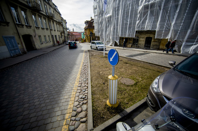 Luko Balandžio / 15min nuotr./Skveras Vilniuje, kur stovės Petro Repšio skulptūra „Užupio obeliskas“