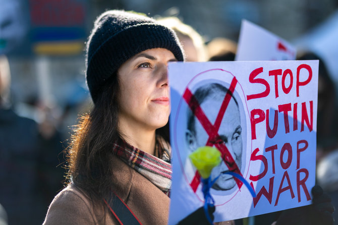 Lukas Balandis / BNS nuotr./4 dienų protesto akcija prie Rusijos ambasados