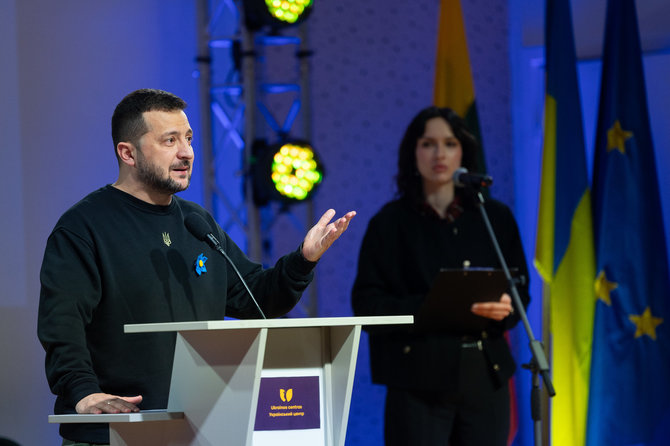 Lukas Balandis / BNS nuotr./Prezidentų apsilankymas Ukrainos centre