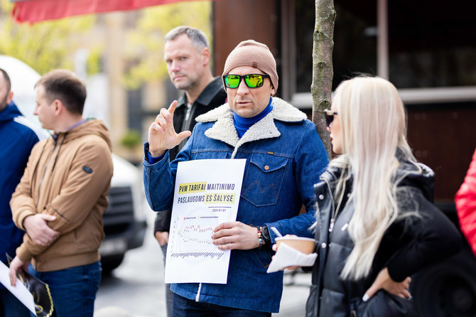 Lukas Balandis / BNS nuotr./Maitinimo sektoriaus darbuotojų protestas