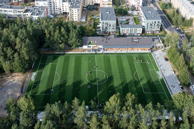 Lukas Balandis / BNS nuotr./Vilniuje oficialiai pristatytas naujas „VFA-Hanner“ futbolo stadionas