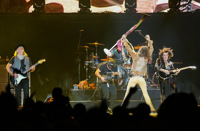 Luko Balandžio/Žmonės.lt nuotr./„Aerosmith“ koncerto akimirka