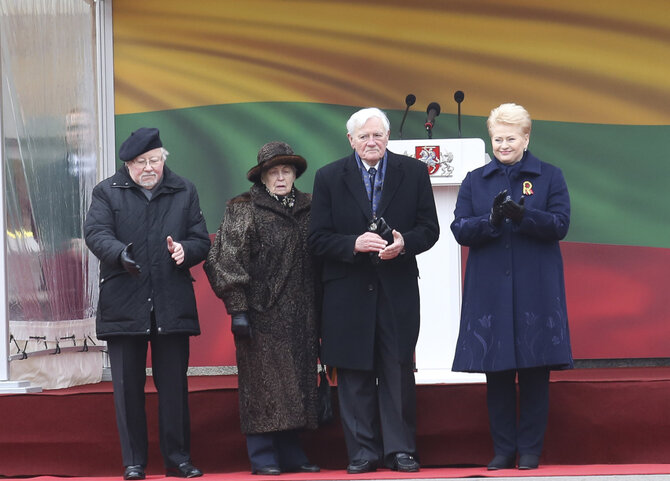 Luko Balandžio/15min.lt nuotr./Vytautas Landsbergis, Valdas Adamkus ir Dalia Grybauskaitė