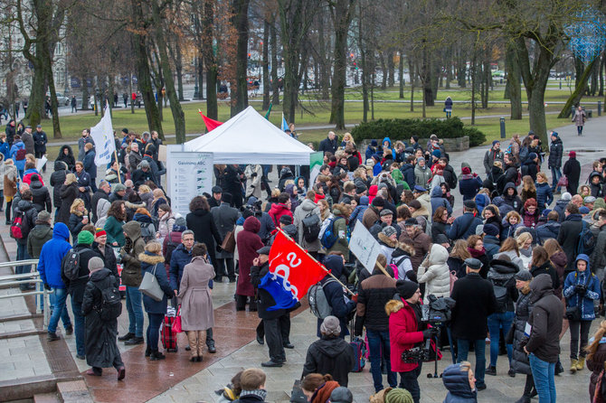 Luko Balandžio / 15min nuotr./Medikų mitingas