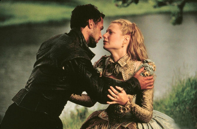 „Scanpix“ nuotr./Gwyneth Paltrow ir Josephas Fiennesas filme „Įsimylėjęs Šekspyras“