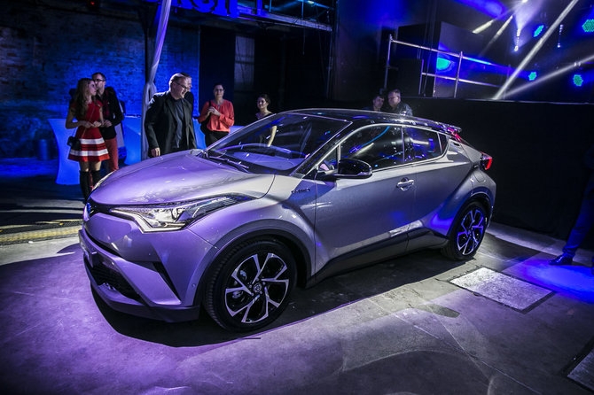 Viganto Ovadnevo/Žmonės.lt nuotr./„Toyota C-HR“