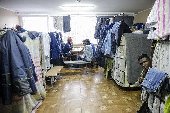 Teodoro Biliūno / 15min nuotr./Migrantai Kybartų užsieniečių registracijos centre