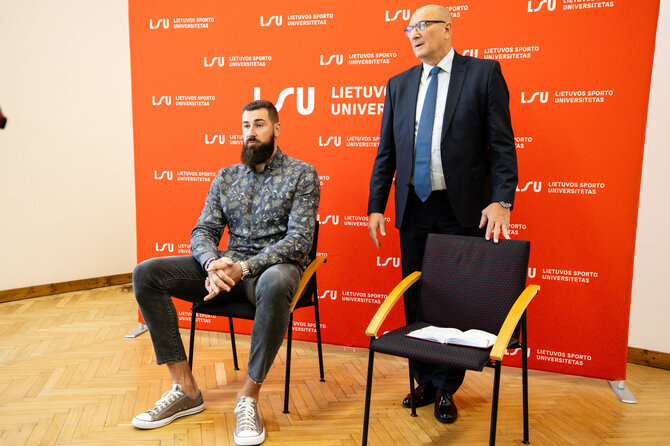 Teodoro Biliūno / BNS nuotr./Susitikimas – diskusija su Jonu Valančiūnu Lietuvos sporto universitete