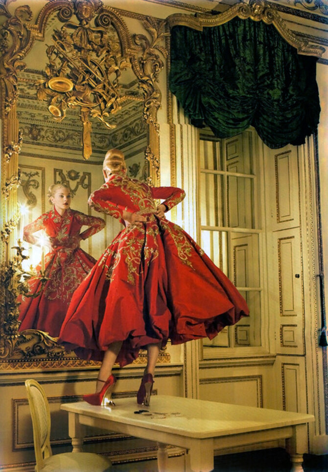vogue.co.uk nuotr. / Prašmatni Corine Day fotosesija.