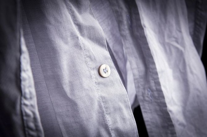 Shutterstock.com nuotr. Netvarkingi marškiniai.