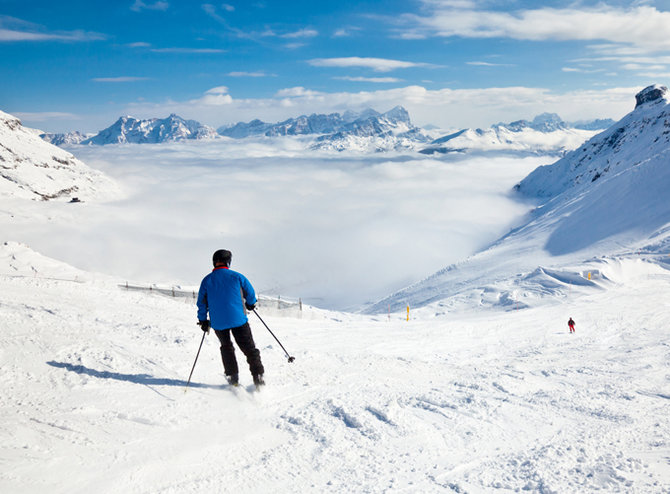 Shutterstock nuotr. / Kortina d’ Ampecas slidinėjimo kurortas Alpių regione.