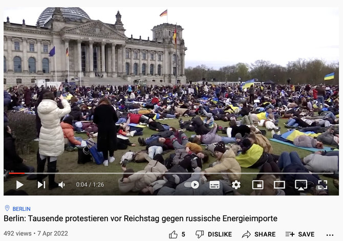 Ekrano nuotr. iš „YouTube“/Vokietijoje vyko protestai prieš karą Ukrainoje