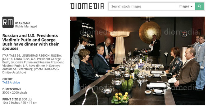 Ekrano nuotr. iš diomedia.com/Bushai ir Putinai iš tiesų buvo susitikę vakarienės Sankt Peterburge