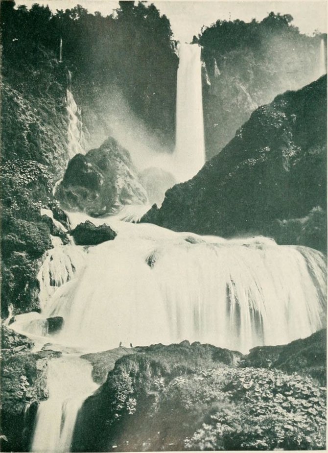 „Wikimedia Commons“ nuotr./Cascata delle Marmore 1907 m.