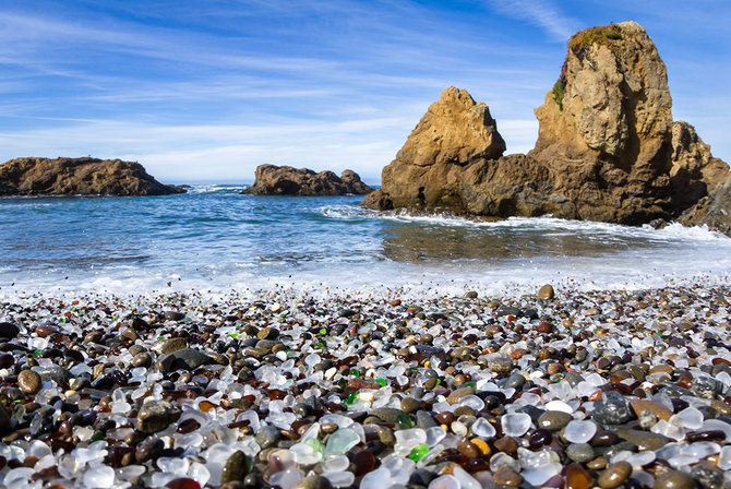 Shutterstock.com nuotr./Stiklo paplūdimys, Kalifornija, JAV
