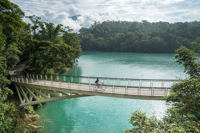 Shutterstock.com nuotr./Turas aplink Žijuetano ežerą, Taivanas