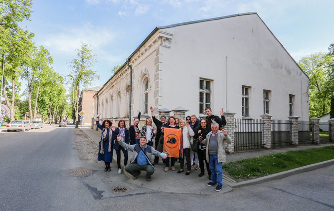 G.Statinio nuotr./Prie buvusio Lietuvos konsulato pastato, kur tarpukaryje dirbo keliautojas M.Šalčius