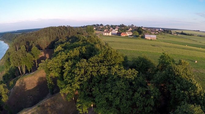 Šakių TIC nuotr./Grinaičių II (Balnakalnio) piliakalnis