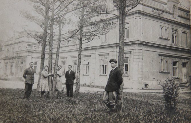 Mokyklos Zyplių dvare mokytojai, 1931 m.