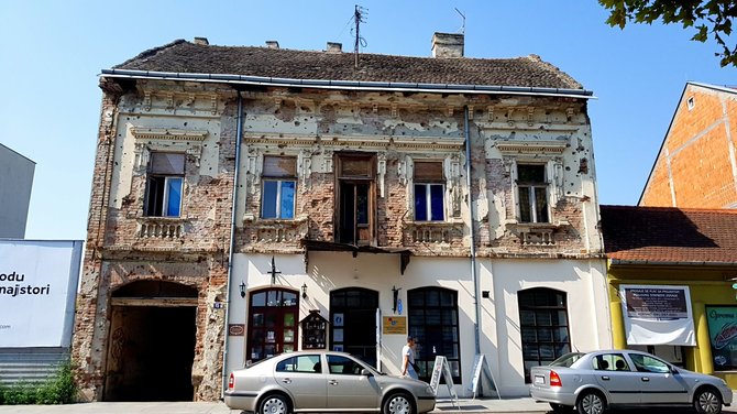 A.Šėmienės nuotr./Apšaudytas namas Vukovare