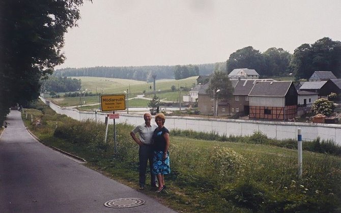 „Wikimedia Commons“ nuotr./Mödlareuth kaimelis Vokietijoje 1989 m.