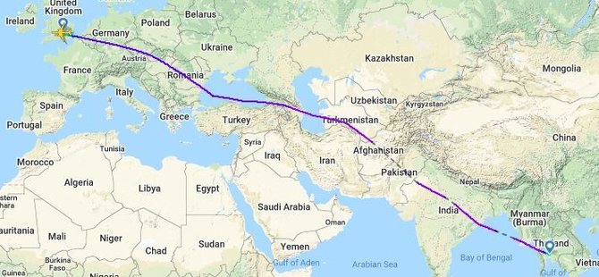 flightradar24.com iliustr./„British Airways“ aplenkia Irano erdvę skrisdami tarp Londono ir Bankoko