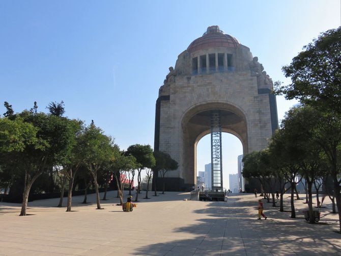 S.Paltanavičiūtės nuotr./Revoliucijos monumentas