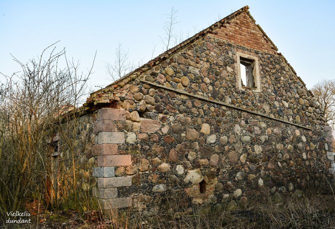 Ados Alejūnaitės/„Vieškeliu dundant“ nuotr./Geručių dvaras (Pakruojo r.)