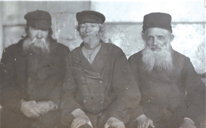Žydai senelių namuose. 1915–18 m. fot. Jacob Steinhardt, Berlyno žydų muziejus