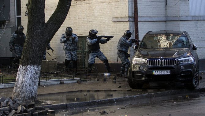 AFP/„Scanpix“ nuotr./Neramumai Kijeve