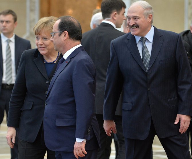 „Scanpix“/„RIA Novosti“ nuotr./Aliaksandras Lukašenka derybų Minske metu