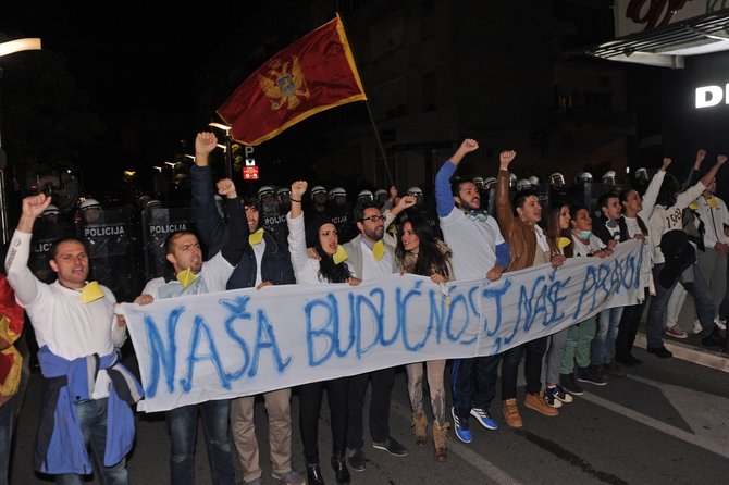 AFP/„Scanpix“ nuotr./Protestai Juodkalnijoje