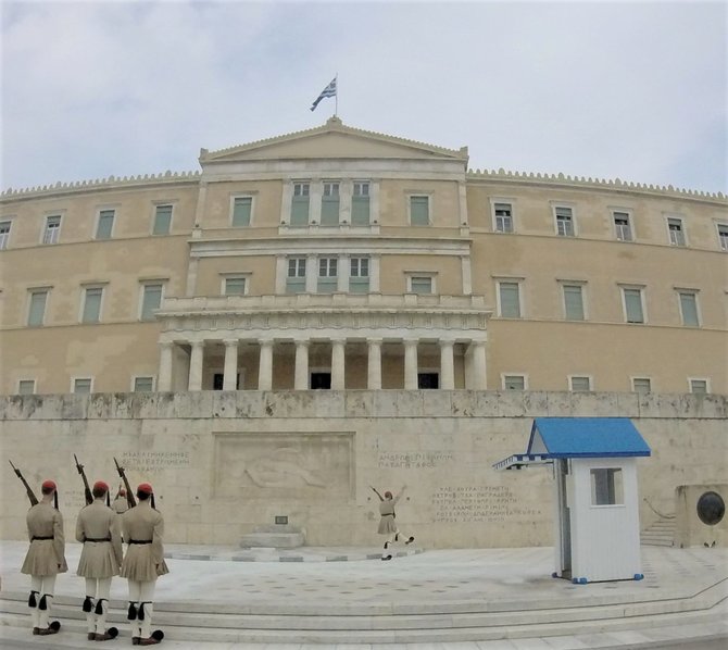 Saulės Paltanavičiūtės nuotr./Karališkieji rūmai-Graikijos parlamentas
