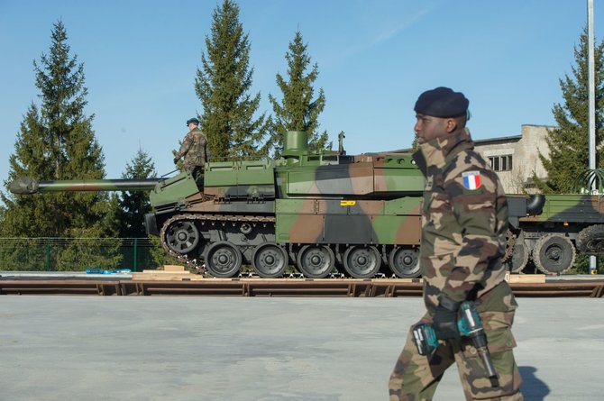 AFP/„Scanpix“ nuotr./Prancūzijos karinė technika