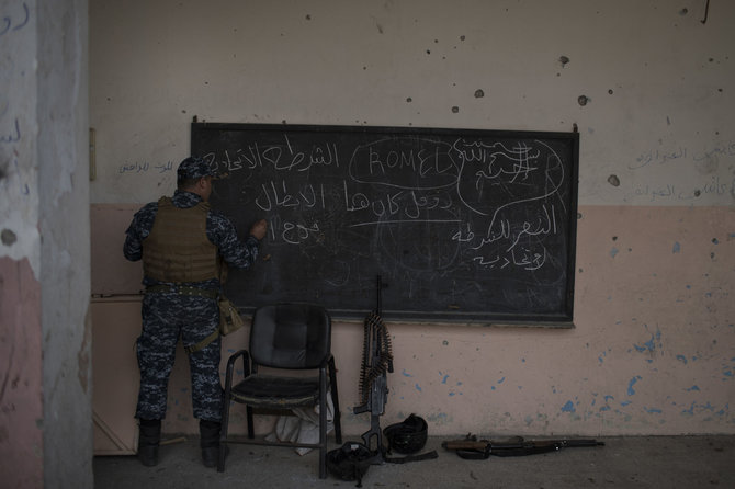 AFP/„Scanpix“ nuotr./Mokykla buvusioje IS teritorijoje