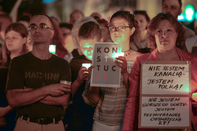 „Scanpix“/„Sipa USA“ nuotr./Protestas Varšuvoje