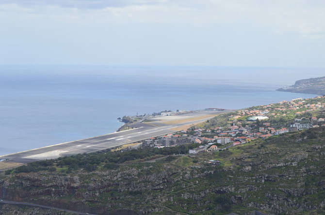 „Wikimedia Commons“ nuotr./Oro uostas Madeiroje