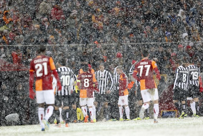 Sniegas „Galatasaray“ stadione