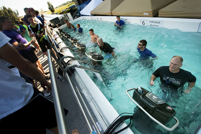 pennlive.com nuotr./Povandeninis Hershey maratonas (HydroWorx Underwater Marathon)
