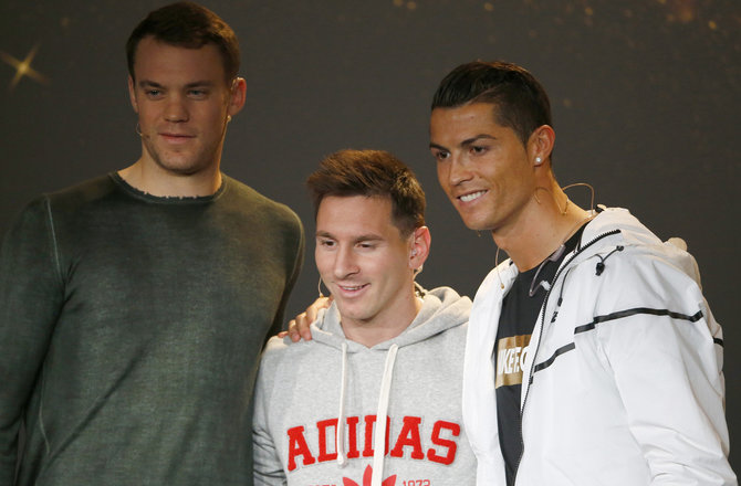 „Reuters“/„Scanpix“ nuotr./Manuelis Neueris, Lionelis Messi ir Cristiano Ronaldo