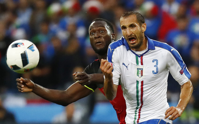 „Reuters“/„Scanpix“ nuotr./Romelu Lukaku ir Giorgio Chiellini