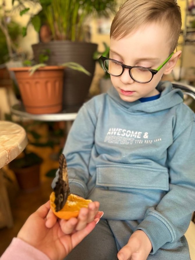 Asmeninio archyvo nuotr./Matui reikia pagalbos, kad jis galėtų vaikščioti savarankiškai